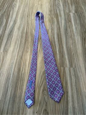 JZ Richards Classic Purple Geometric Men's 100% Silk Tie